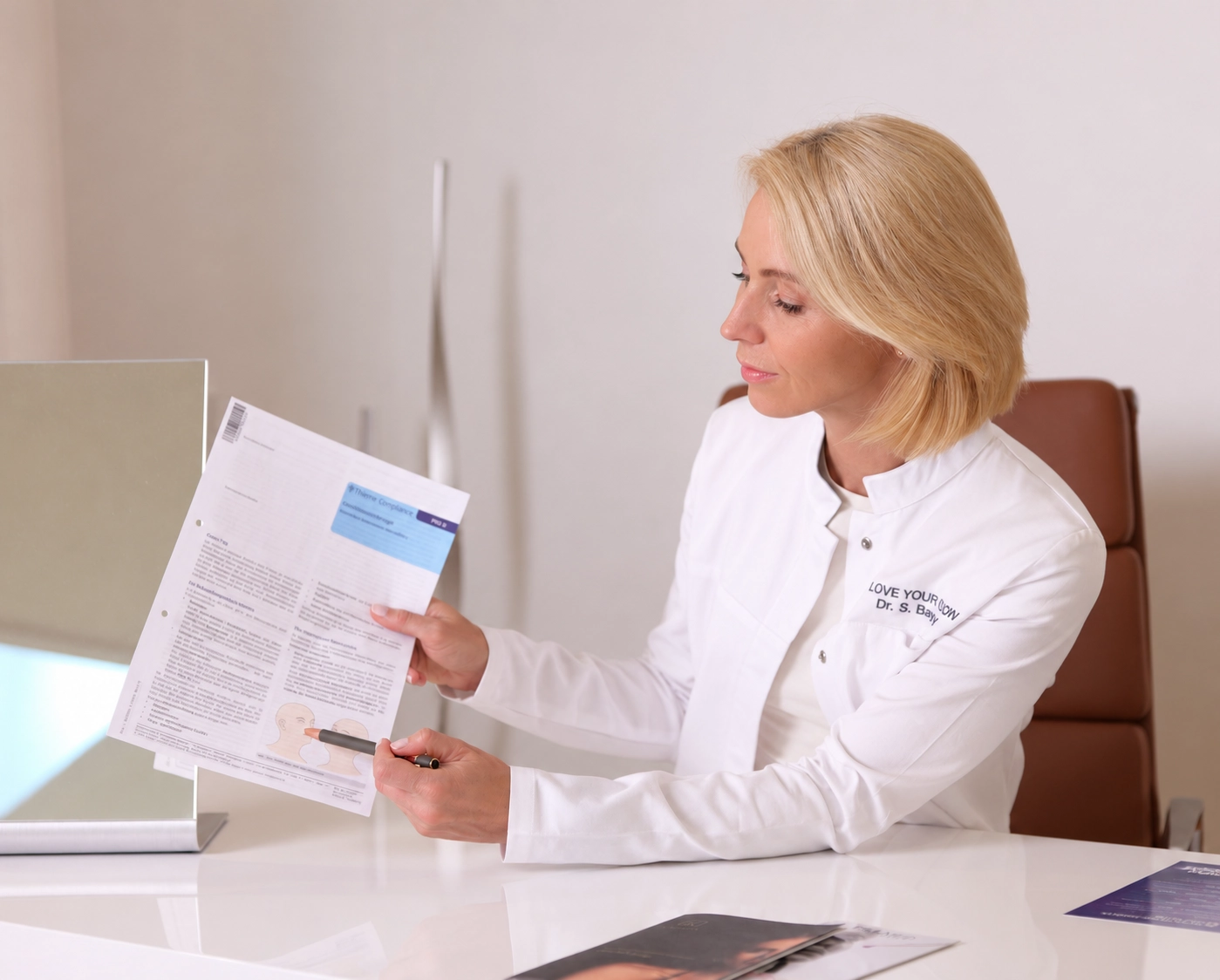 Dr. med. Sarah Bangert